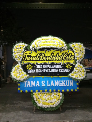 Papan Bunga Duka di Tanjung Aua Nan Xx